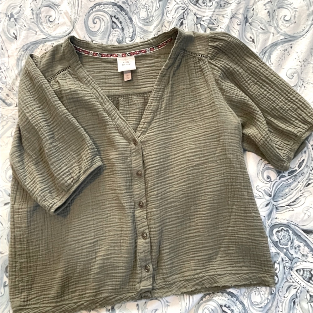 Knox Rose button down crinkle blouse